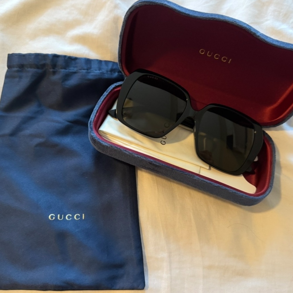 Gucci GG0533SA Black Sunglasses - Picture 3 of 6